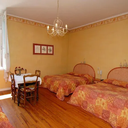 Hotell George 2*