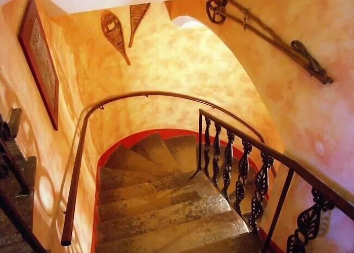 George Hotel
